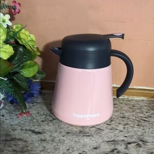TUPPERWARE Thermal Jug Insulated carafe Pink NEW in Box
